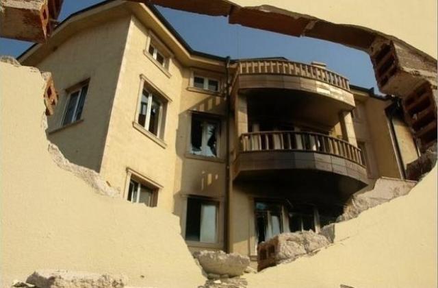 Рашкови не спазиха срока за бутане на незаконните къщи