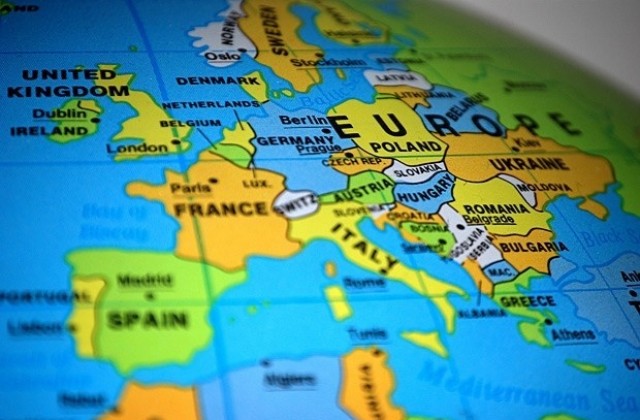 Хора от различни точки на света си дават среща във Варна