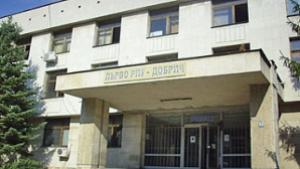 Разбиха и обраха две жилища и една барака