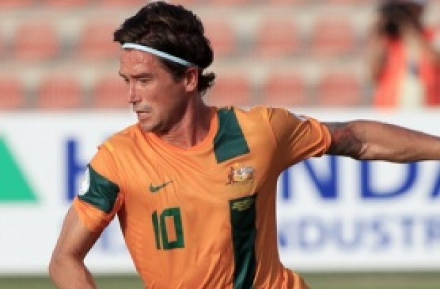 Хари Кюъл се връща в Англия по семейни причини