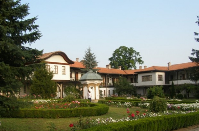 Слънце и дъжд