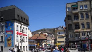 611 лв средна работна заплата в областта