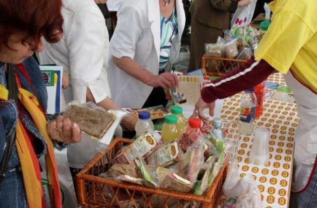 Намаляват нарушенията с храните по курортите