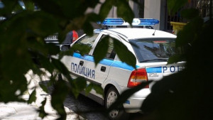 Полицията обикаля Родопската яка в издирването на охранителямилионер