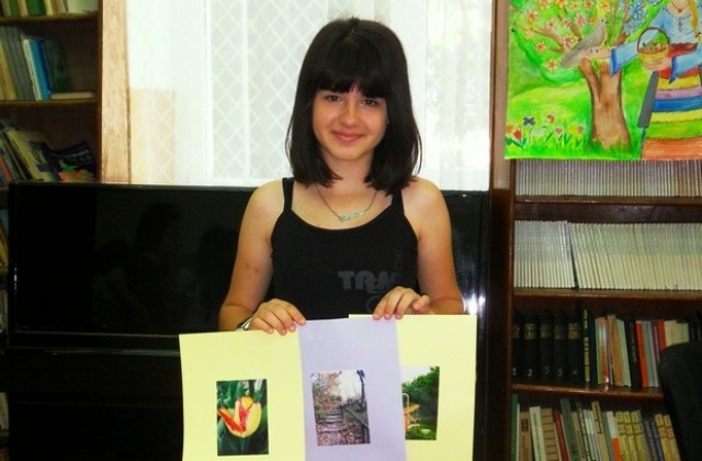 Деветокласничка с първа фотографска изложба