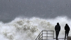 Ремонтират разрушено пристанище с 12 млн лв