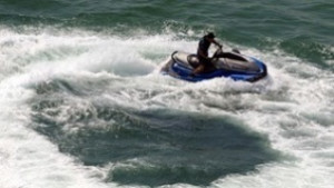 Проверяват за нередности джетове и туристически корабчета