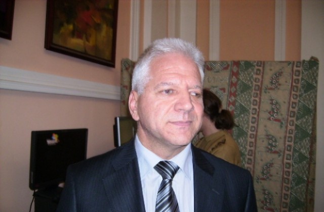 Олег Смолички поиска отстраняване на кмета Паунов от заседанието на ОС