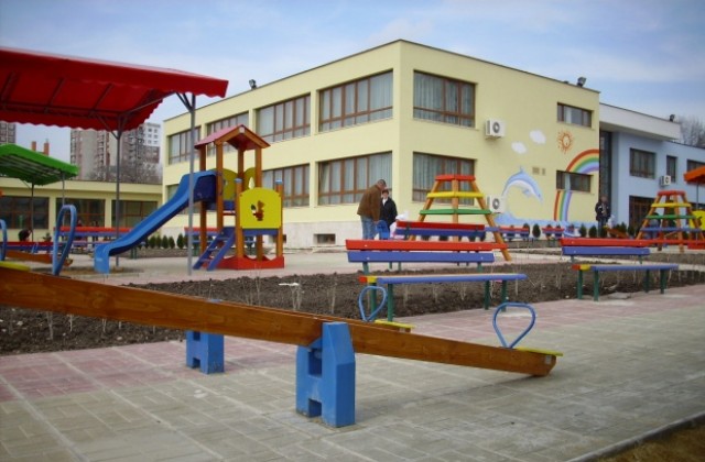 Ученическо и столово хранене със 76 бона печалба