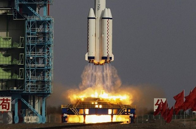 Шънчжоу-9 се завърна на Земята