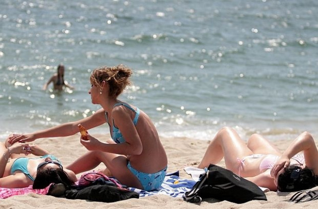 Над 40 градуса температури прогнозират синоптиците през юли