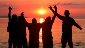 Хиляди посрещнаха Джулая на морския бряг