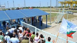 Над 250 000 души подкрепят искането за референдум за АЕЦ