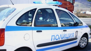 Джигит с Мерцедес помля пет паркирани коли