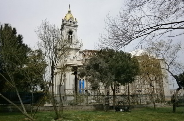 Българската църква в Истанбул се реставрира благодарение на турски средства