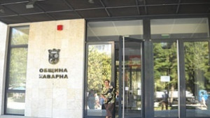 Яне Янев провежда приемна в Каварна