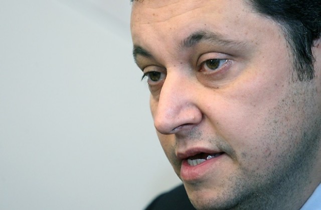 Яне Янев: 20 000 мъртви души ще има на изборите във Варненско