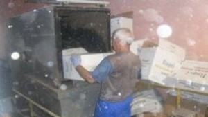 300 000 кутии с контрабандни цигари унищожиха плевенските полицаи
