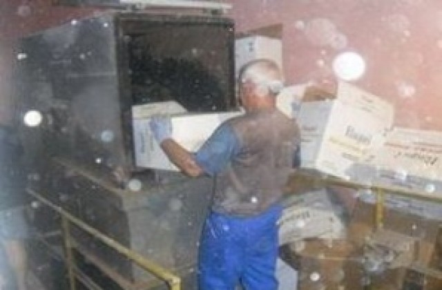 300 000 кутии с контрабандни цигари унищожиха плевенските полицаи