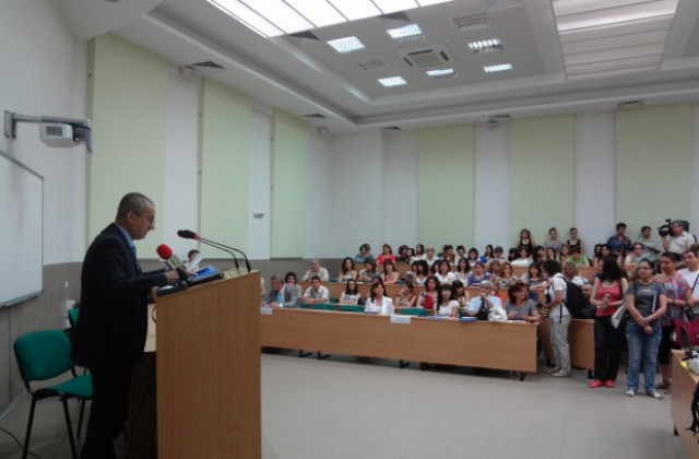 Започна международна конференция за технологиите в училище