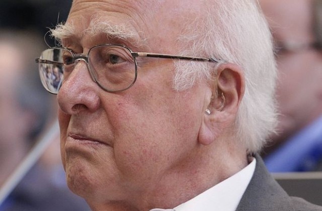 Кой е потайният учен Питър Хигс?