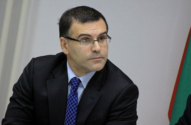 Дянков: България не планира да взима кредити от чужбина през идните години