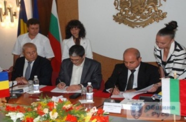 Кметът подписа договора за финансиране на ремонта на бул. Тутракан