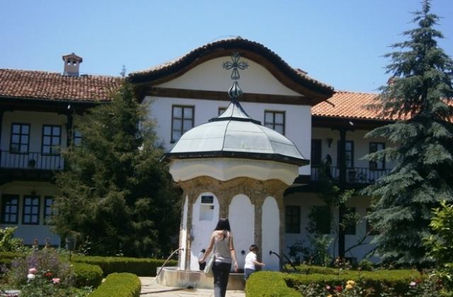 Започват Горещниците