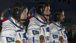 Междуконтинентален екипаж излетя в Космоса