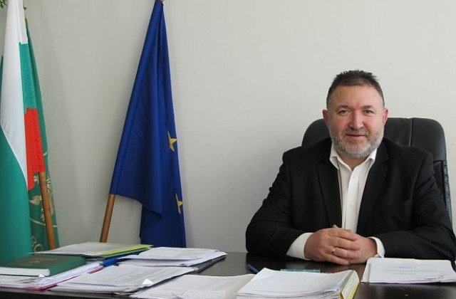 Емил Кабаиванов води в битката за лидер на СДС