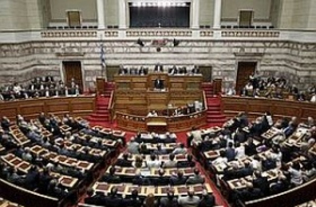Гръцкият депутат струва 20 000 евро месечно