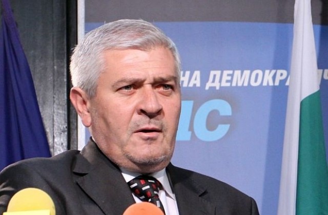 Великотърновска област подкрепи Ваньо Шарков за лидер на СДС