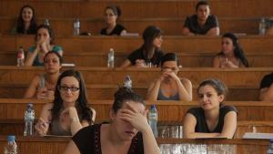 Доц П Маринова Общината трябва да направи повече за двете