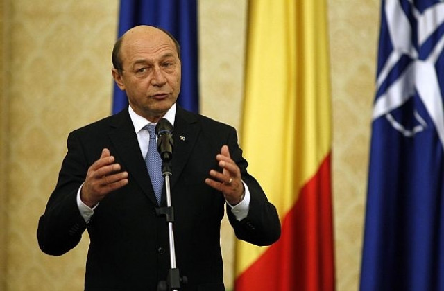 Румънският премиер очаква политическа парализа, ако Бъсеску остане президент
