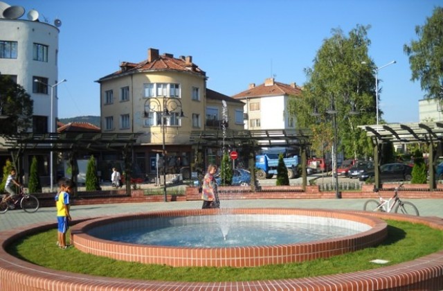 „Младежко училищно настоятелство в действие” в Севлиево