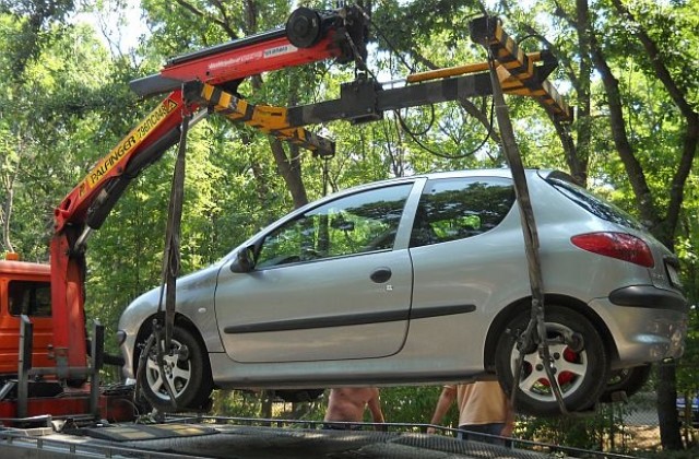 Паркирането на „Златни пясъци“ - лукс или кошмар