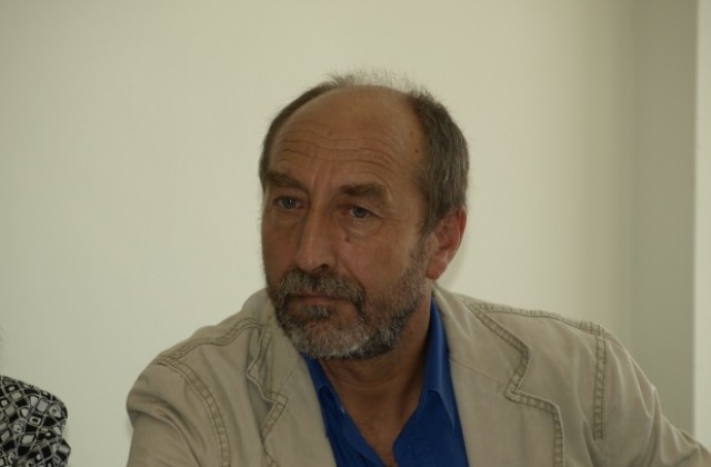 Протест на лекари срещу отстраняването от длъжност на д-р Георги Кръстев