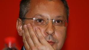 Станишев Президентът вместо да ходи на летището в Бургас да