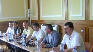 Туроператорите се надяват да овладеят отлива на израелски туристи до