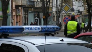 Мъже с чорапогащници обрали жител на сБаница