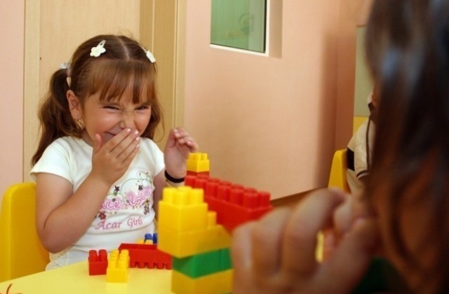 Разкриват 200 места в детски градини във Възраждане и Владиславово