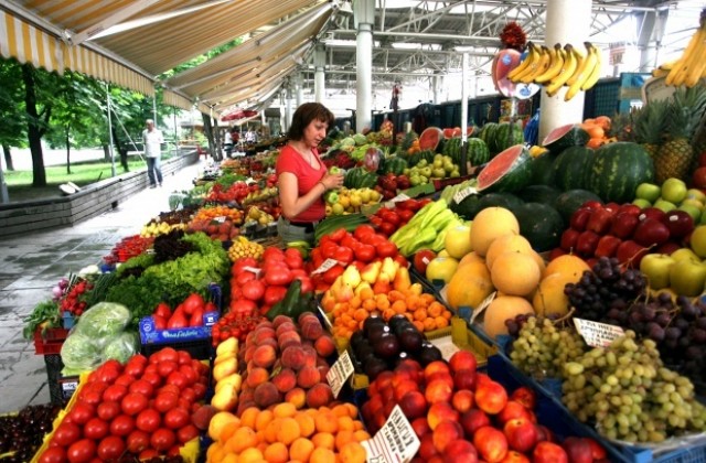 Пада цената на зеленчуци и плодове на тържищата