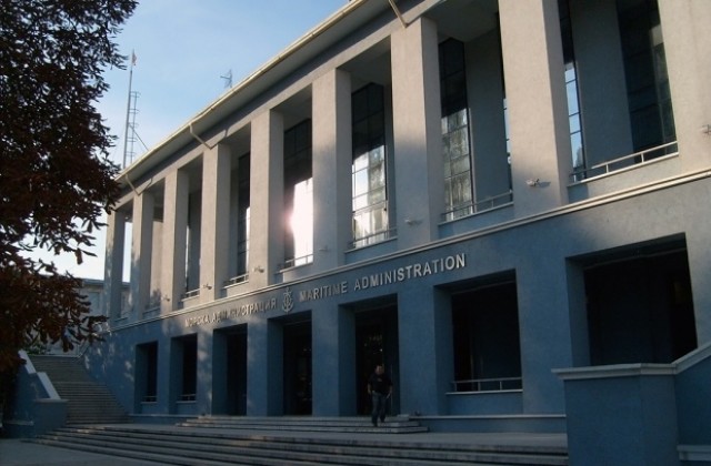 Синдикатите против местенето на „Морска администрация във Варна