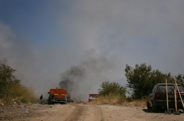 Днес и утре ще продължи запръстяването на депото за битови отпадъци