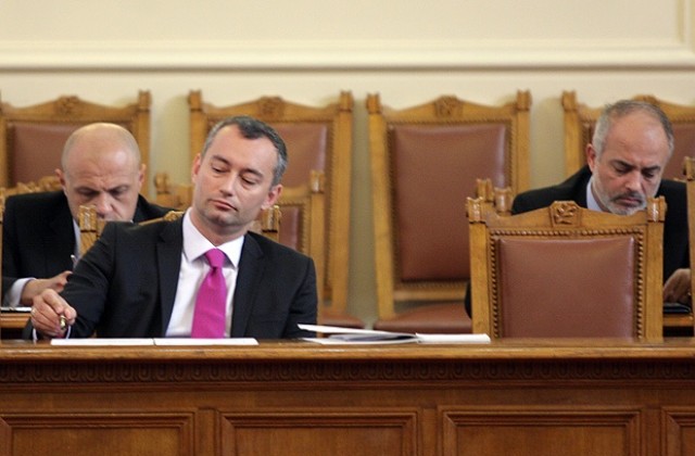 Н. Младенов: Когато опозицията не знае какво да прави, иска вот на недоверие
