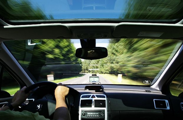 Ще управляваме автомобила с мимики