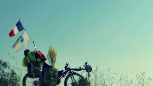 Французин стига до Виетнам на колело минава и през Варна