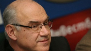 Сините КЗК да каже защо скачат цените на горивата