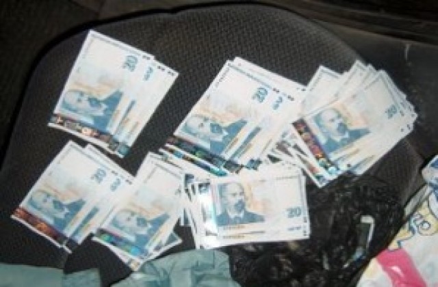 Заловиха 19-годишен, изготвял фалшиви банкноти