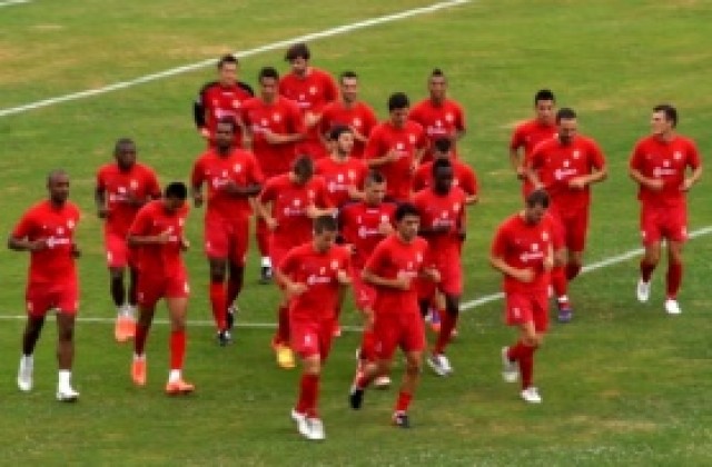 ВИДЕО: Сержиньо, Бенжалюн и Родригес тренират с ЦСКА